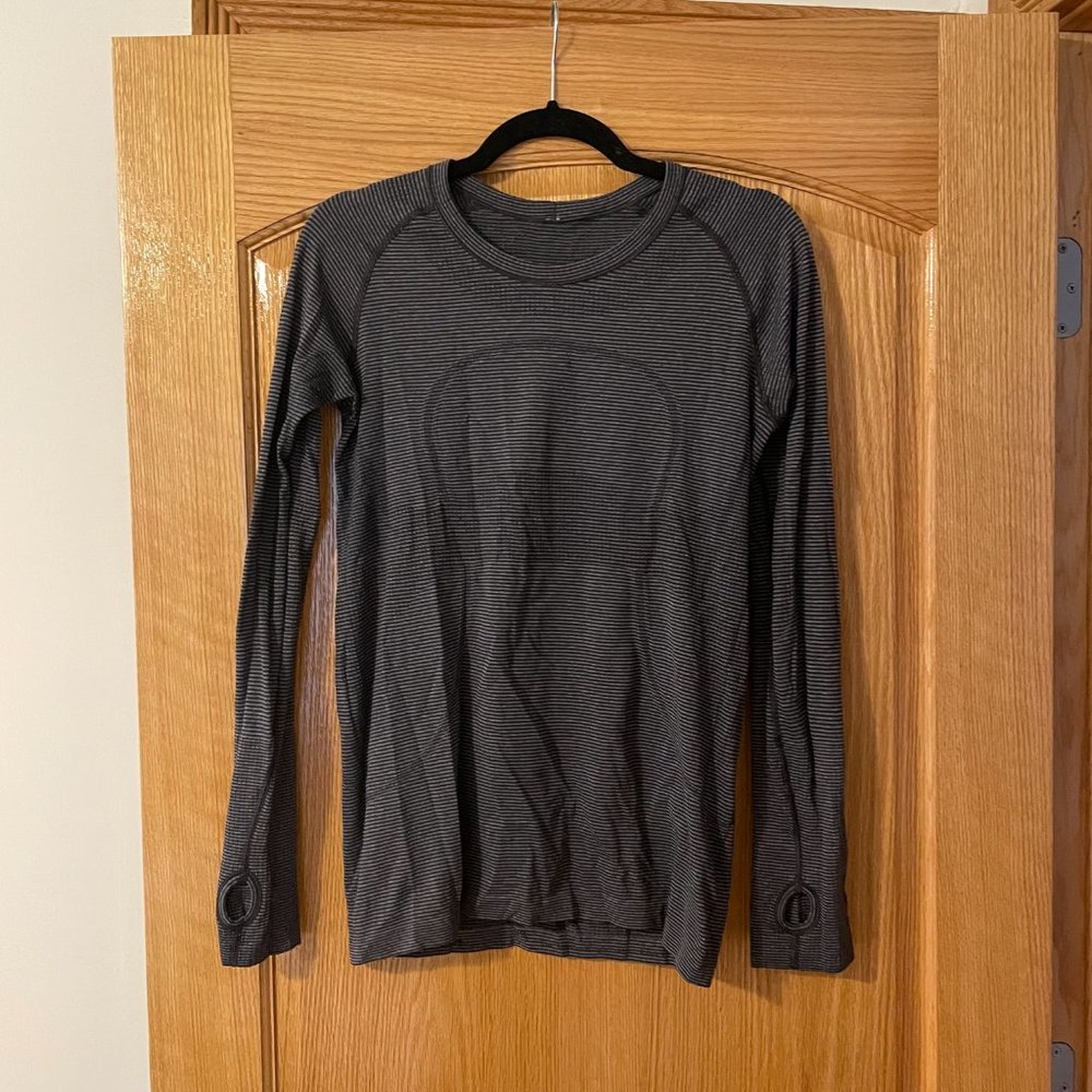 Striped Lululemon Long Sleeve Performance shirt, Size 10
